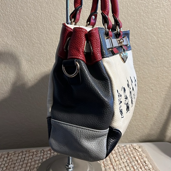 Disney 2013 “Love Story” Handbag - Picture 4 of 11